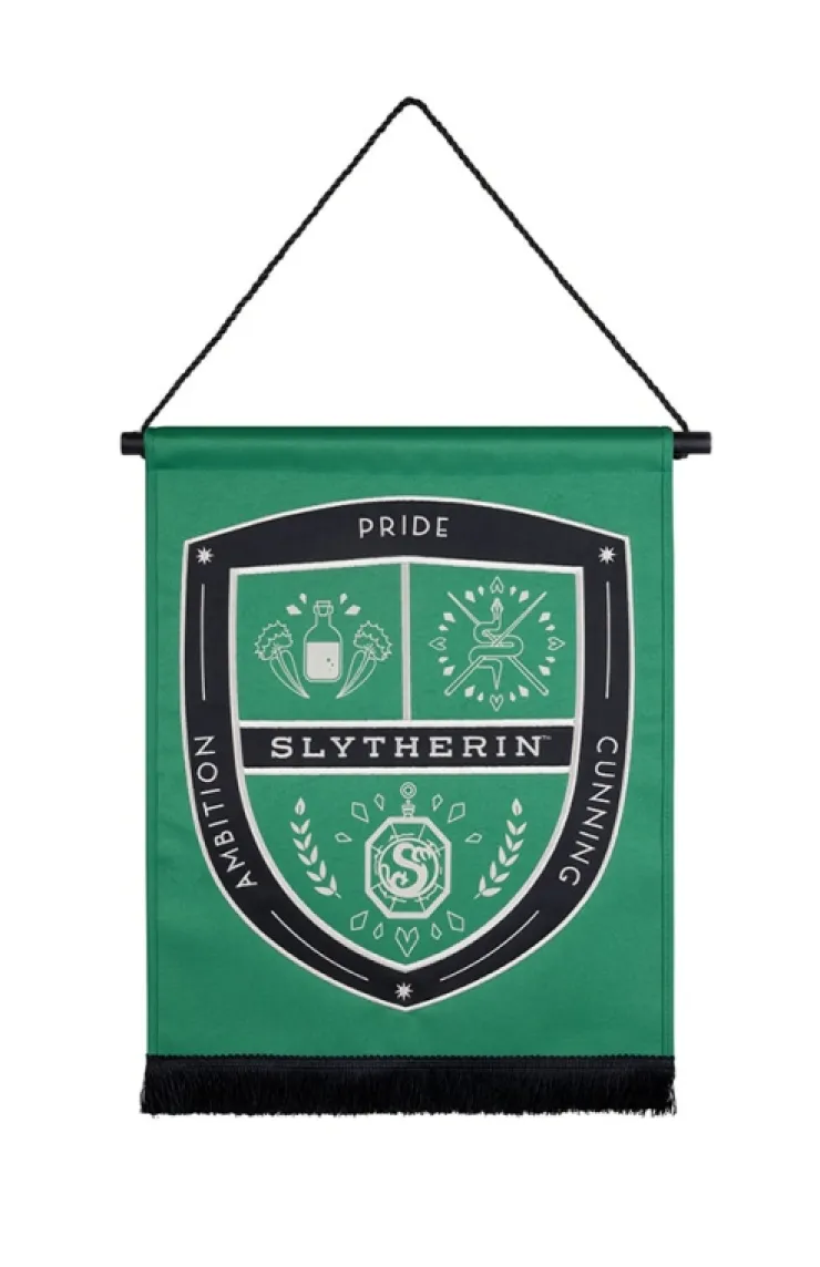 Universal Orlando Resort Slytherin™ Attributes Crest Wall Banner* Hogwarts™ Essentials | Home Decorations